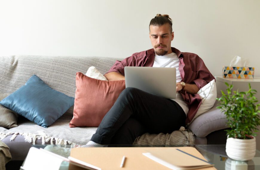 5 raisons de ne pas bosser de chez soi quand on lance sa boite